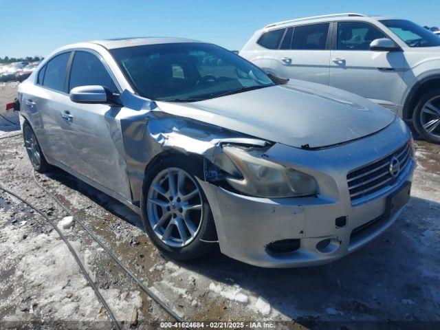  Salvage Nissan Maxima