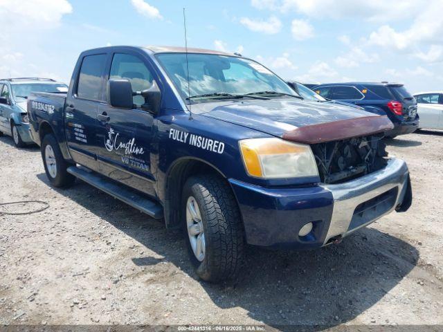  Salvage Nissan Titan