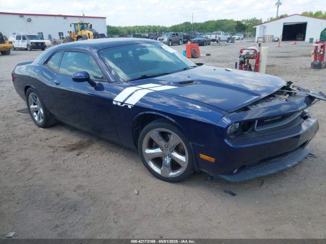  Salvage Dodge Challenger