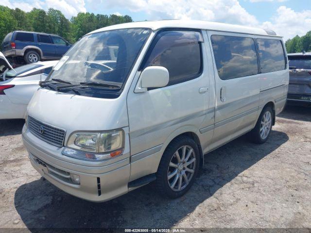  Salvage Toyota Hiace
