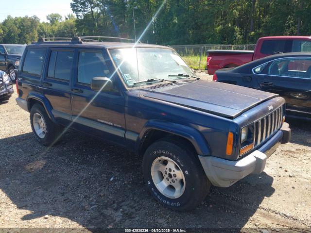  Salvage Jeep Cherokee