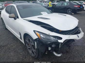  Salvage Kia Stinger