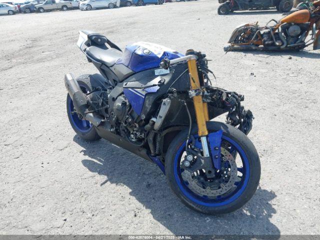  Salvage Yamaha Yzfr1