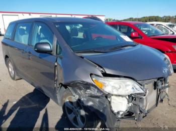  Salvage Toyota Sienna