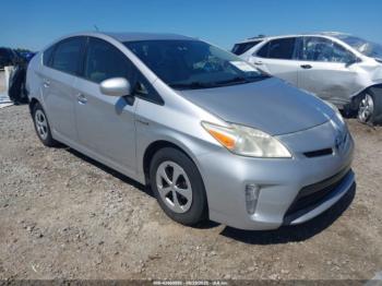  Salvage Toyota Prius