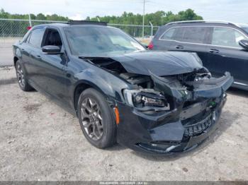  Salvage Chrysler 300
