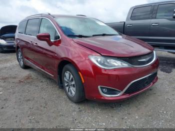  Salvage Chrysler Pacifica