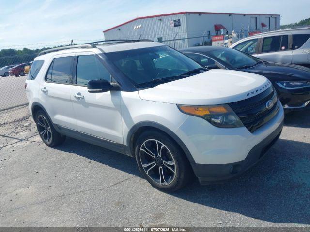  Salvage Ford Explorer