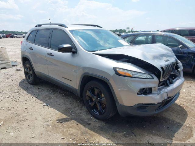  Salvage Jeep Cherokee