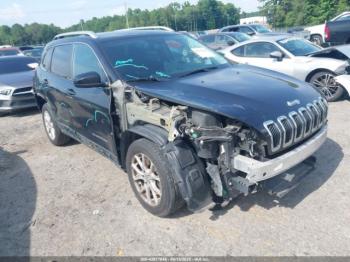  Salvage Jeep Cherokee