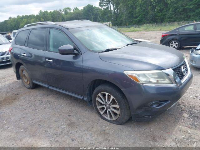  Salvage Nissan Pathfinder