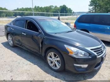  Salvage Nissan Altima