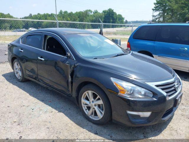  Salvage Nissan Altima