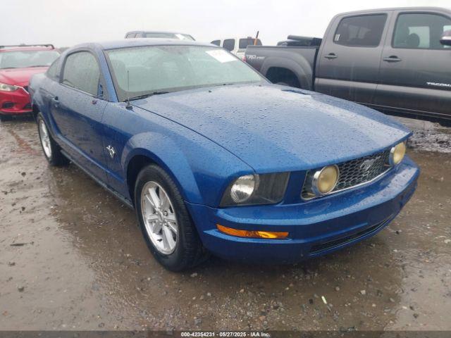  Salvage Ford Mustang