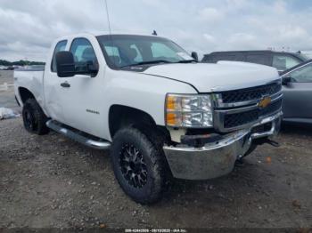  Salvage Chevrolet Silverado 2500