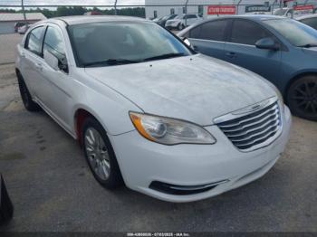  Salvage Chrysler 200