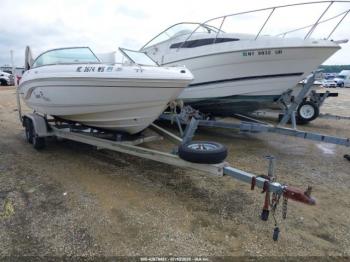  Salvage Chaparral 196ssi Boat And Trailer