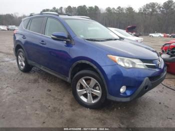  Salvage Toyota RAV4