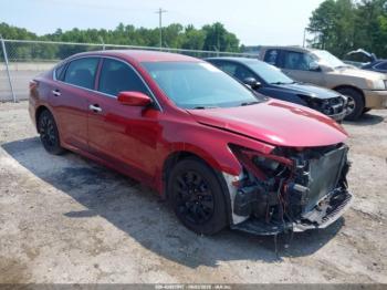  Salvage Nissan Altima