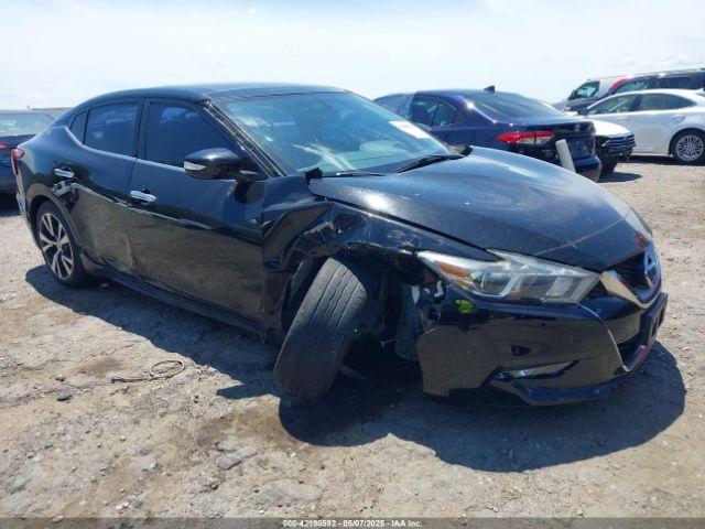  Salvage Nissan Maxima