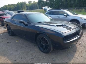  Salvage Dodge Challenger