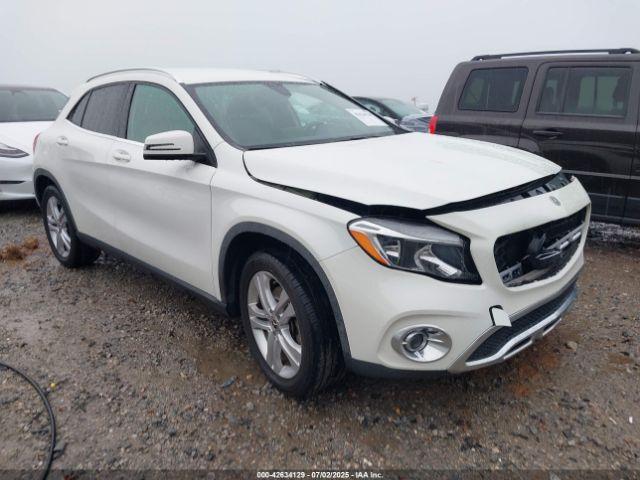  Salvage Mercedes-Benz GLA
