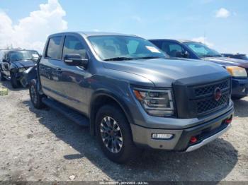  Salvage Nissan Titan