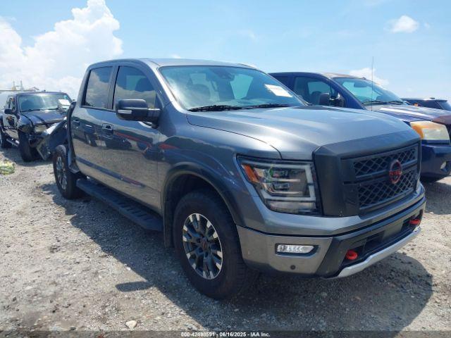  Salvage Nissan Titan