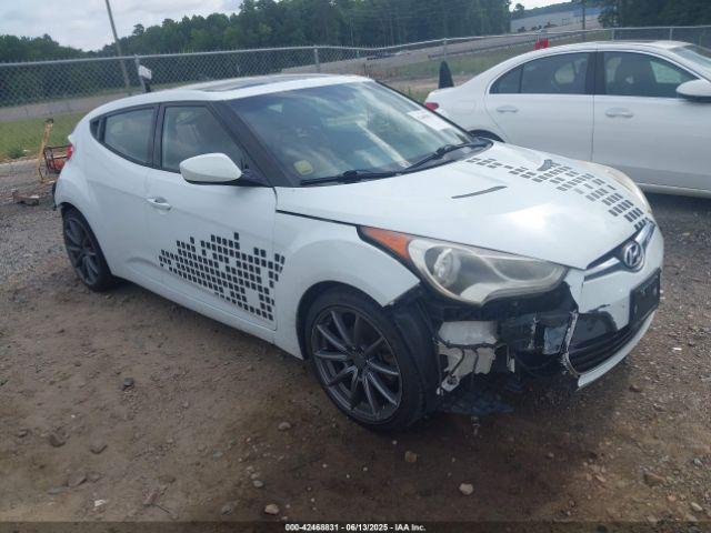  Salvage Hyundai VELOSTER