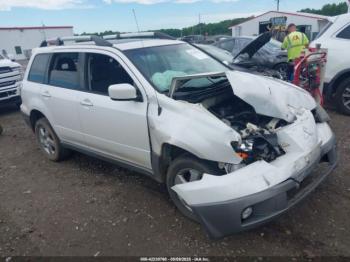 Salvage Mitsubishi Outlander