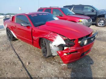  Salvage Ford Mustang