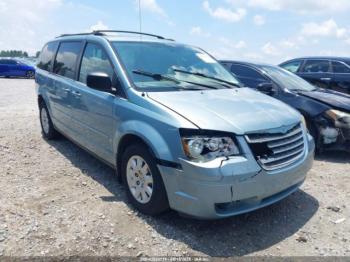  Salvage Chrysler Town & Country
