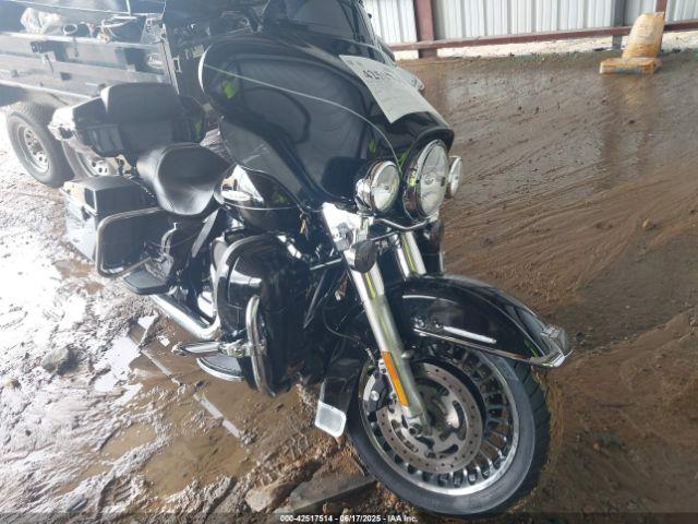  Salvage Harley-Davidson Flhtk