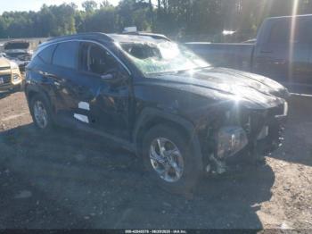  Salvage Hyundai TUCSON