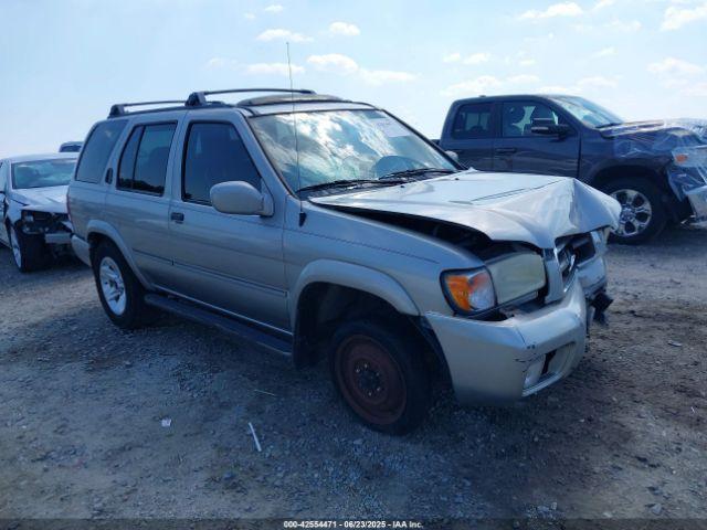  Salvage Nissan Pathfinder