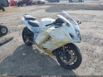  Salvage Suzuki Gsx1300