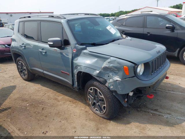  Salvage Jeep Renegade