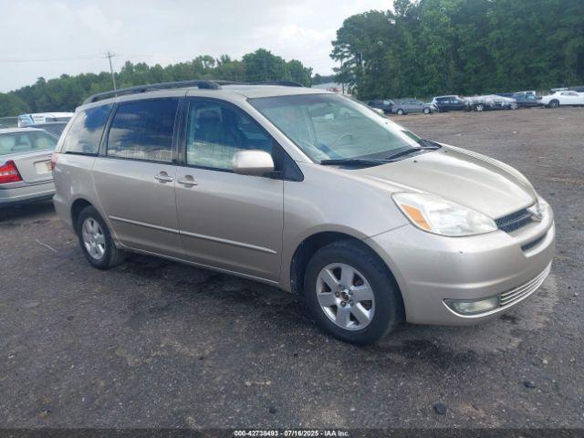  Salvage Toyota Sienna