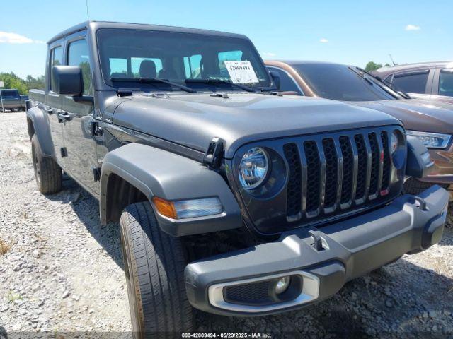  Salvage Jeep Gladiator