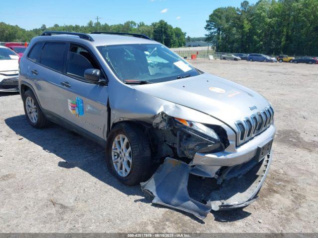  Salvage Jeep Cherokee