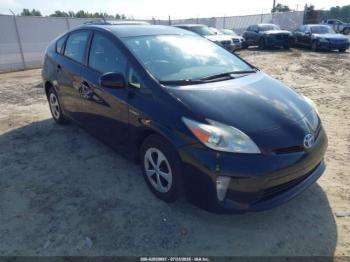  Salvage Toyota Prius