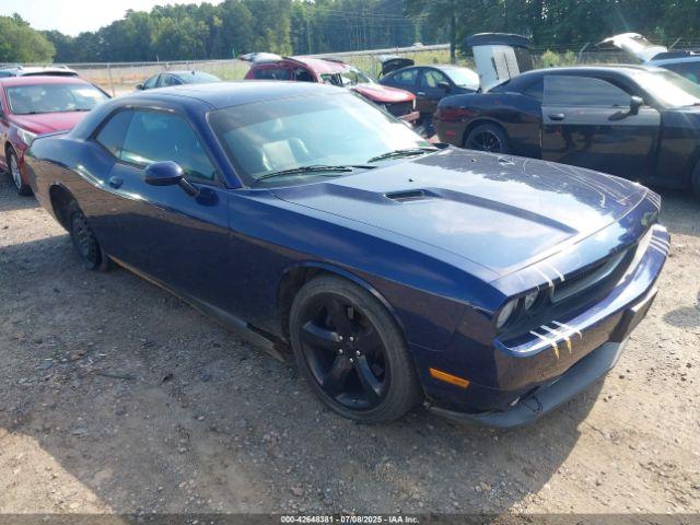  Salvage Dodge Challenger