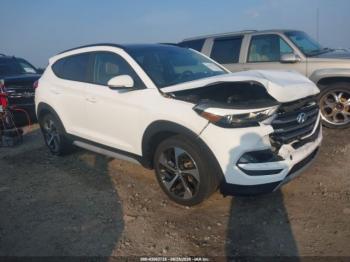  Salvage Hyundai TUCSON