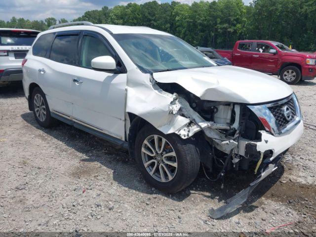  Salvage Nissan Pathfinder
