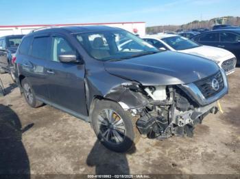 Salvage Nissan Pathfinder