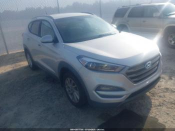  Salvage Hyundai TUCSON