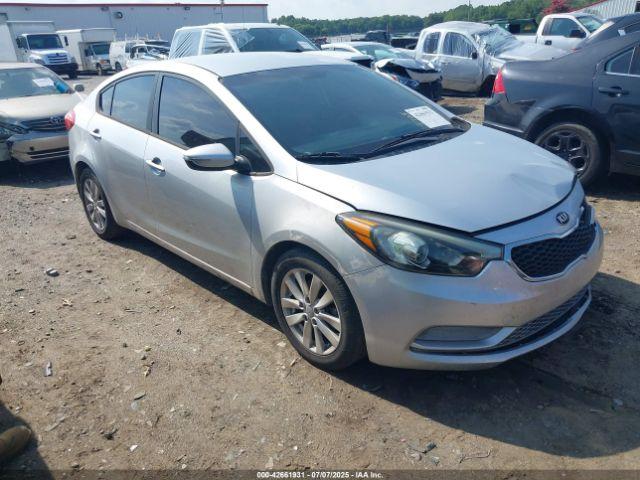  Salvage Kia Forte
