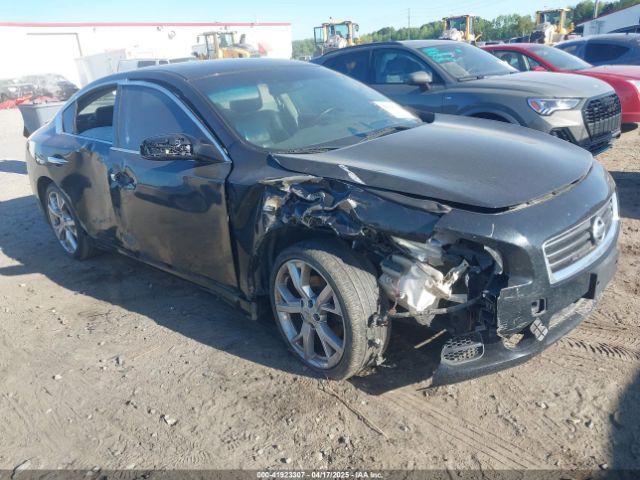  Salvage Nissan Maxima