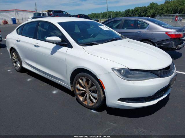  Salvage Chrysler 200