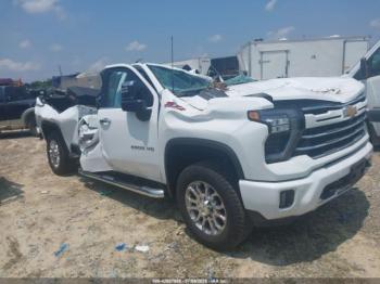  Salvage Chevrolet Silverado 2500